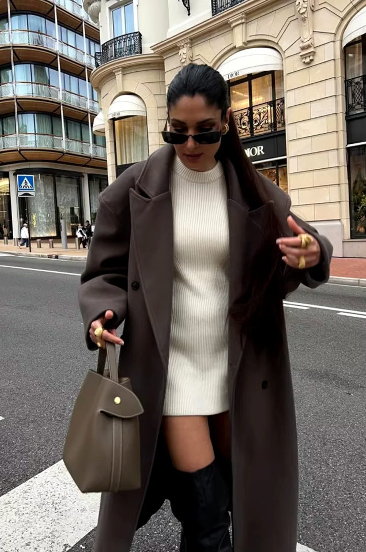 Kim Oversized Damesjas | Luchtig en Elegant, Lange Pasvorm met Reverskraag 3