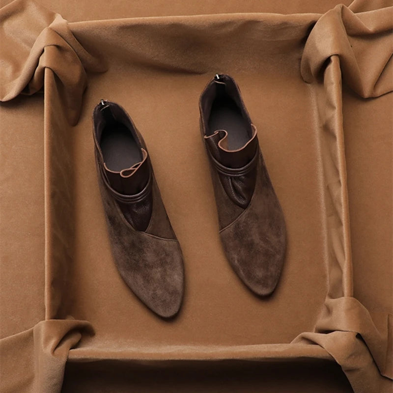 Vivienne Zwarte Dames Laarzen | Suède, Spitse Neus, Comfortabele Hak